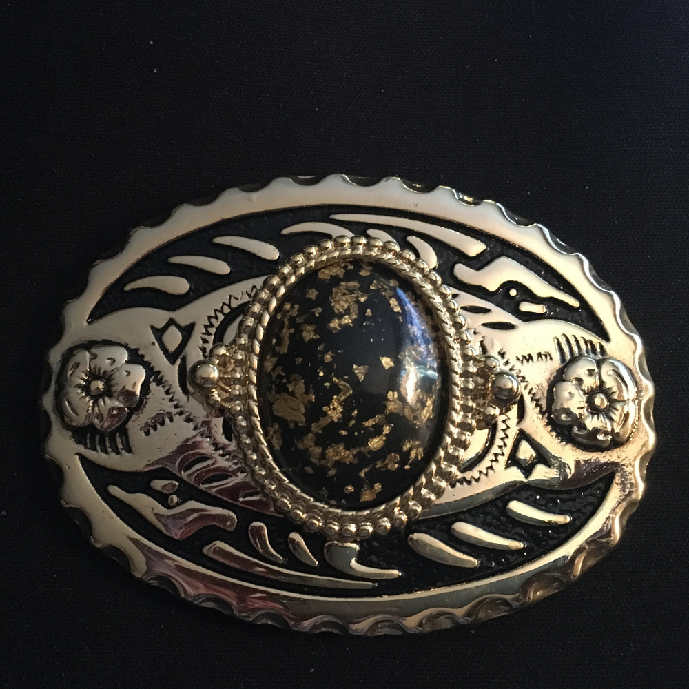 NEW~ Men's Belt Buckle with Gold Flakes in Stone